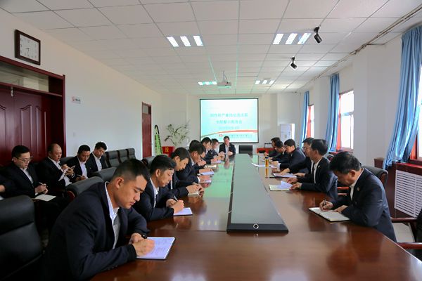 铁运分公司迅速召开胡传祥严重违纪违法案专题警示教育会.jpg