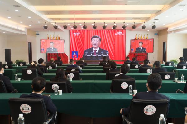 文家坡矿组织机关全体观看党的二十大_副本.jpg